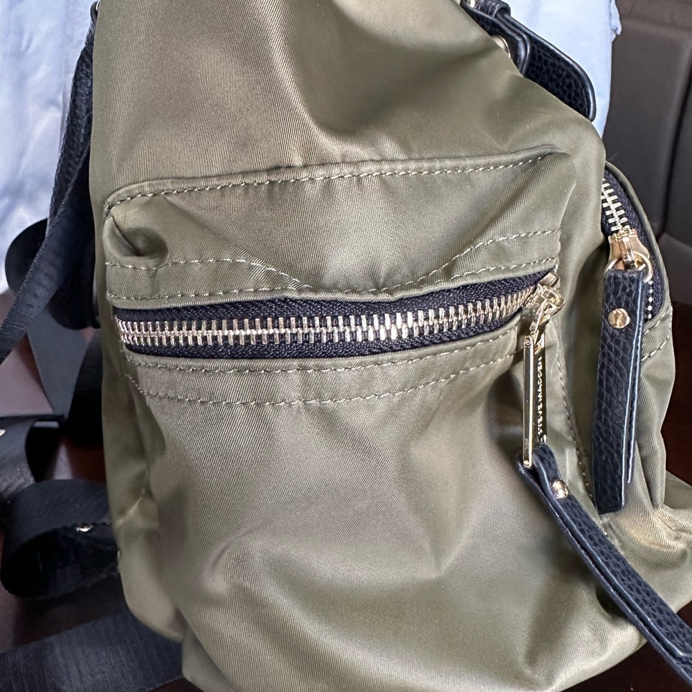 Steve Madden NWOT Nylon Army Green Backpack - Picture 4 of 10